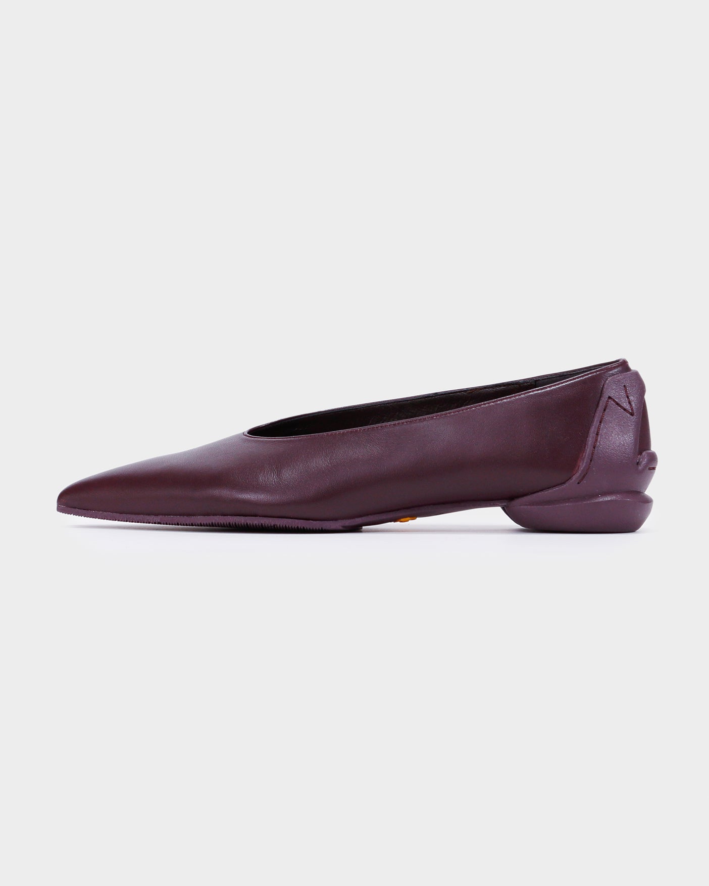 POINTED U PUMPS / BURGUNDY