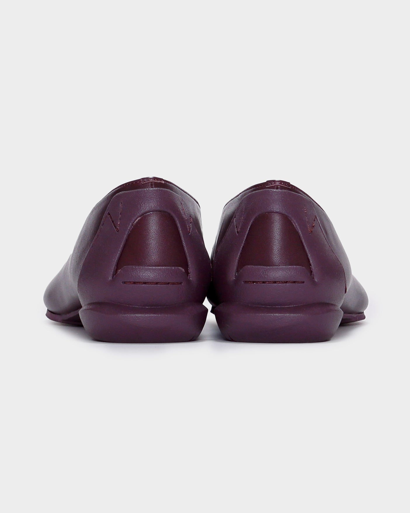 POINTED U PUMPS / BURGUNDY