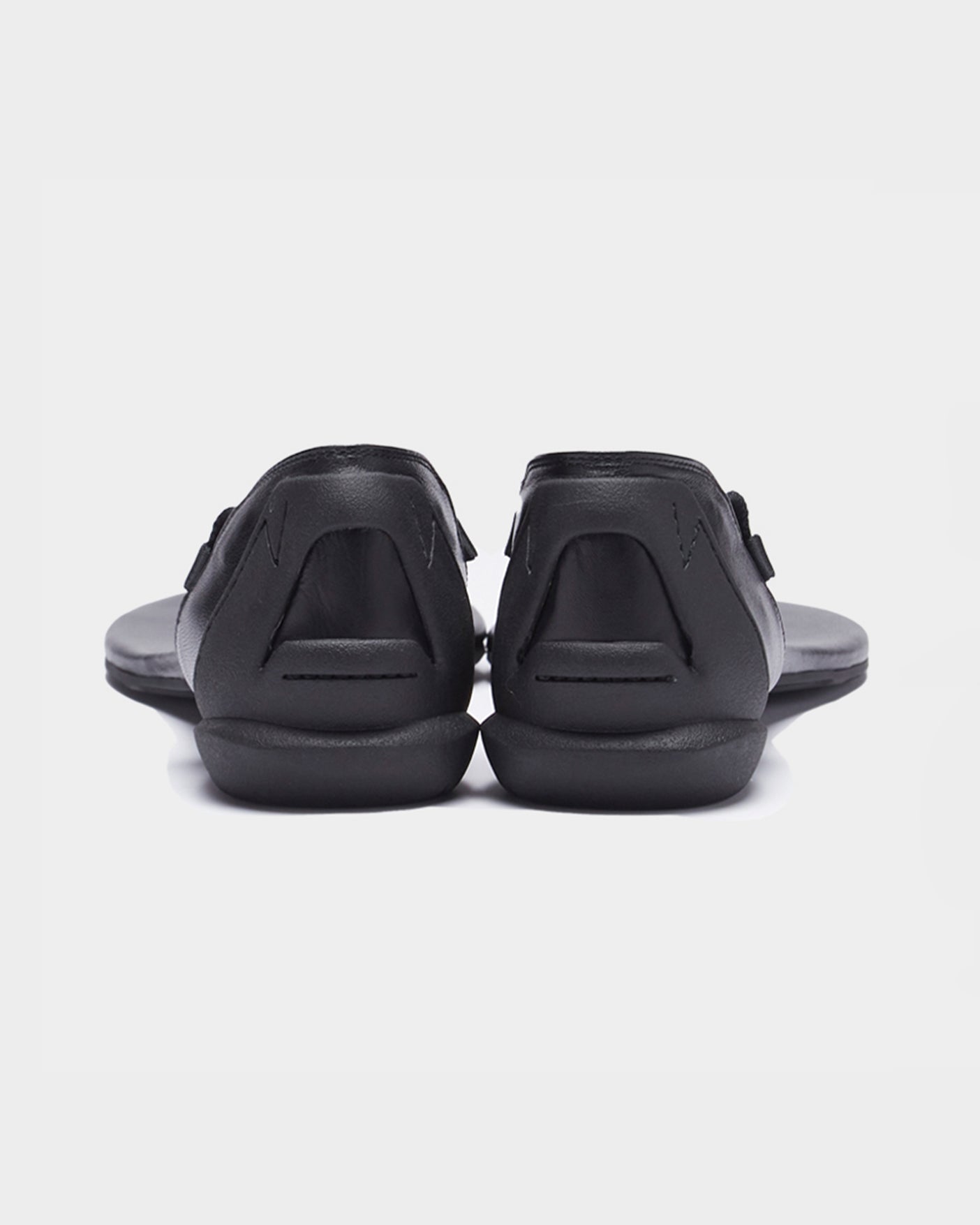 TONG SANDALS / BLACK