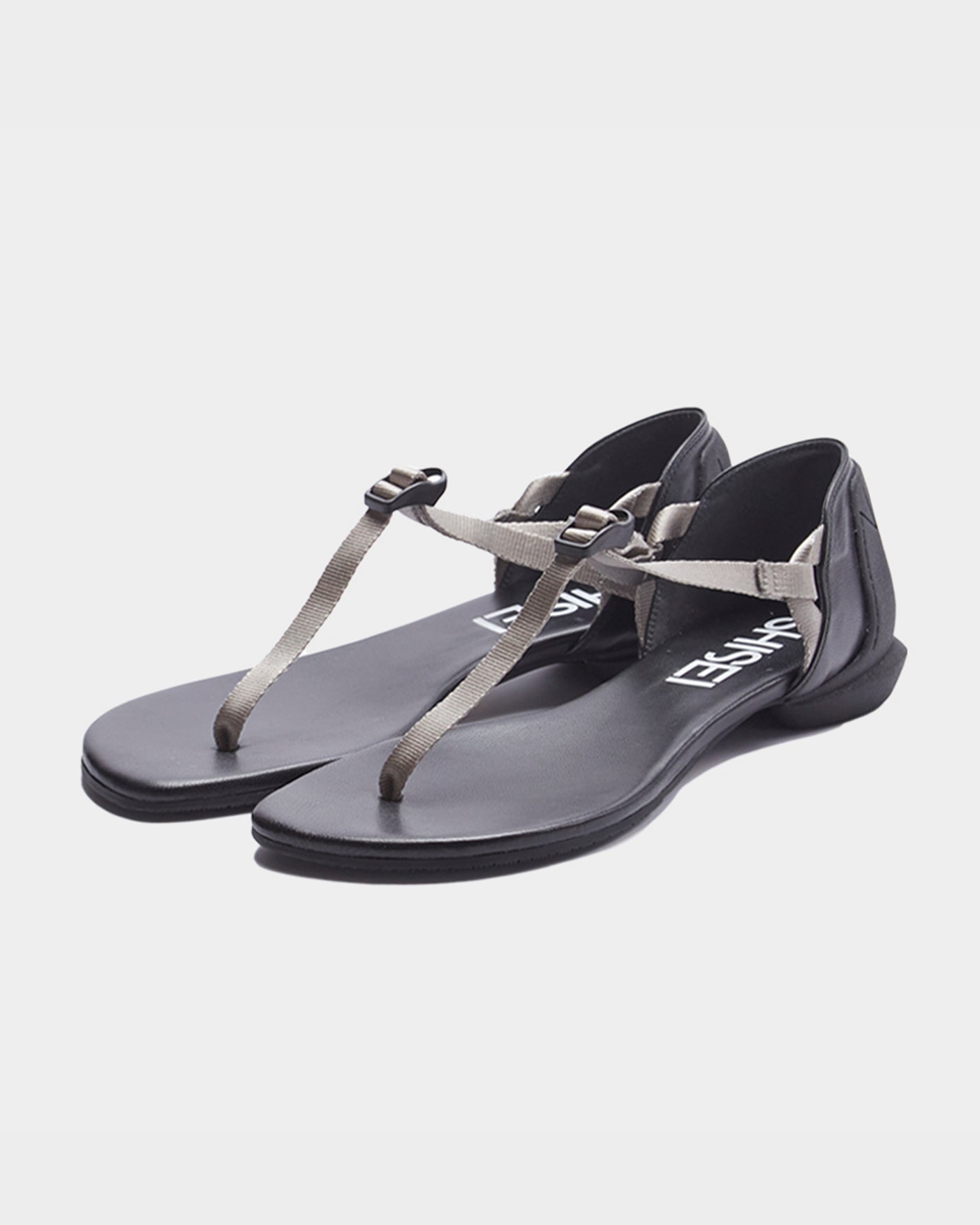 TONG SANDALS / GREIGExBLACK – SHISEI
