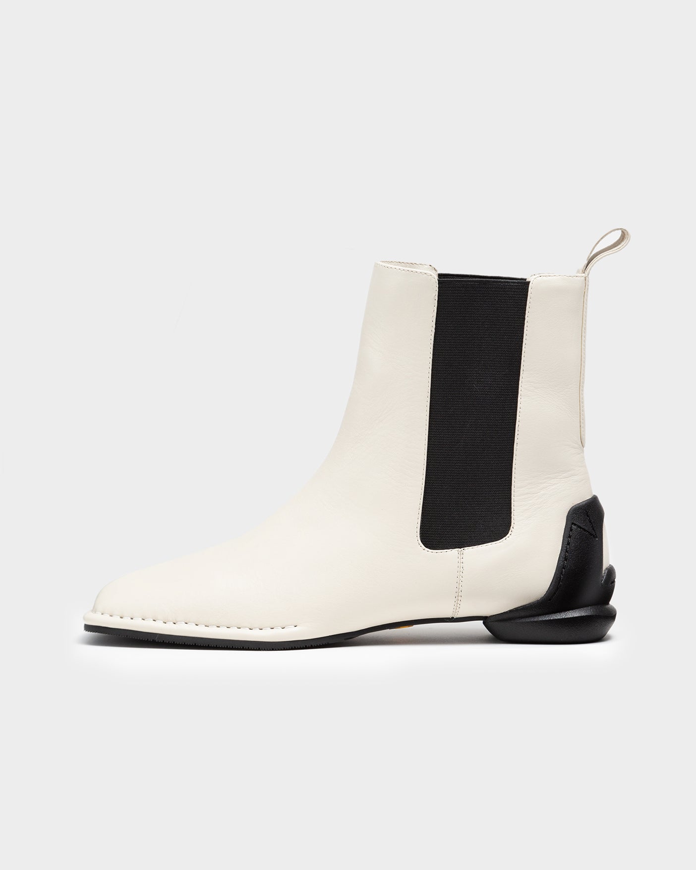 SQUARE SIDE GORE BOOTS / WHITExBLACK