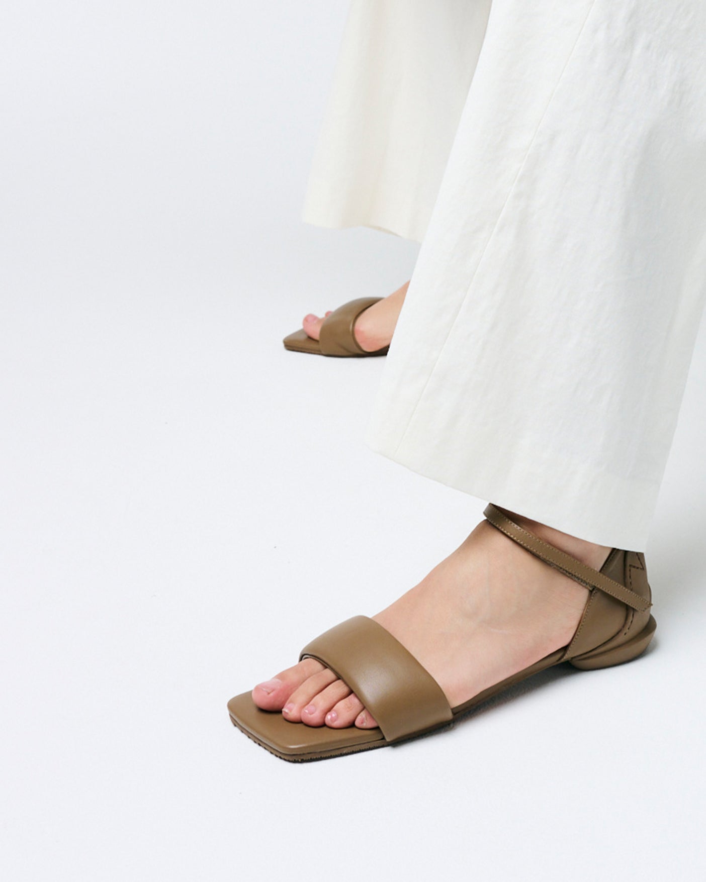MM PADDED SANDALS / HABANA