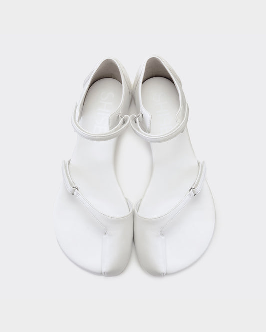 THUMBHOLE SANDALS / WHITE