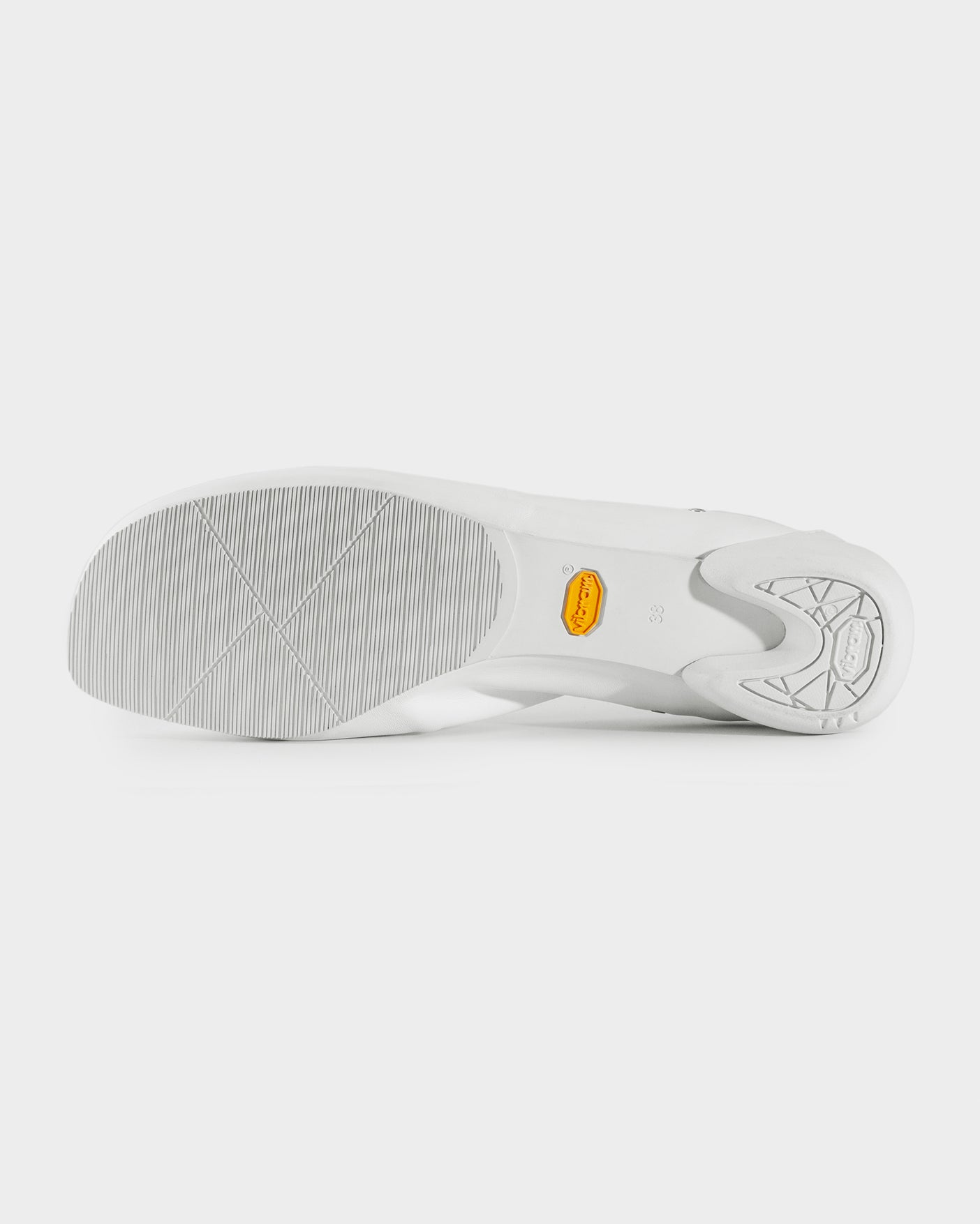 GATHER BALLET_STUDS / WHITE
