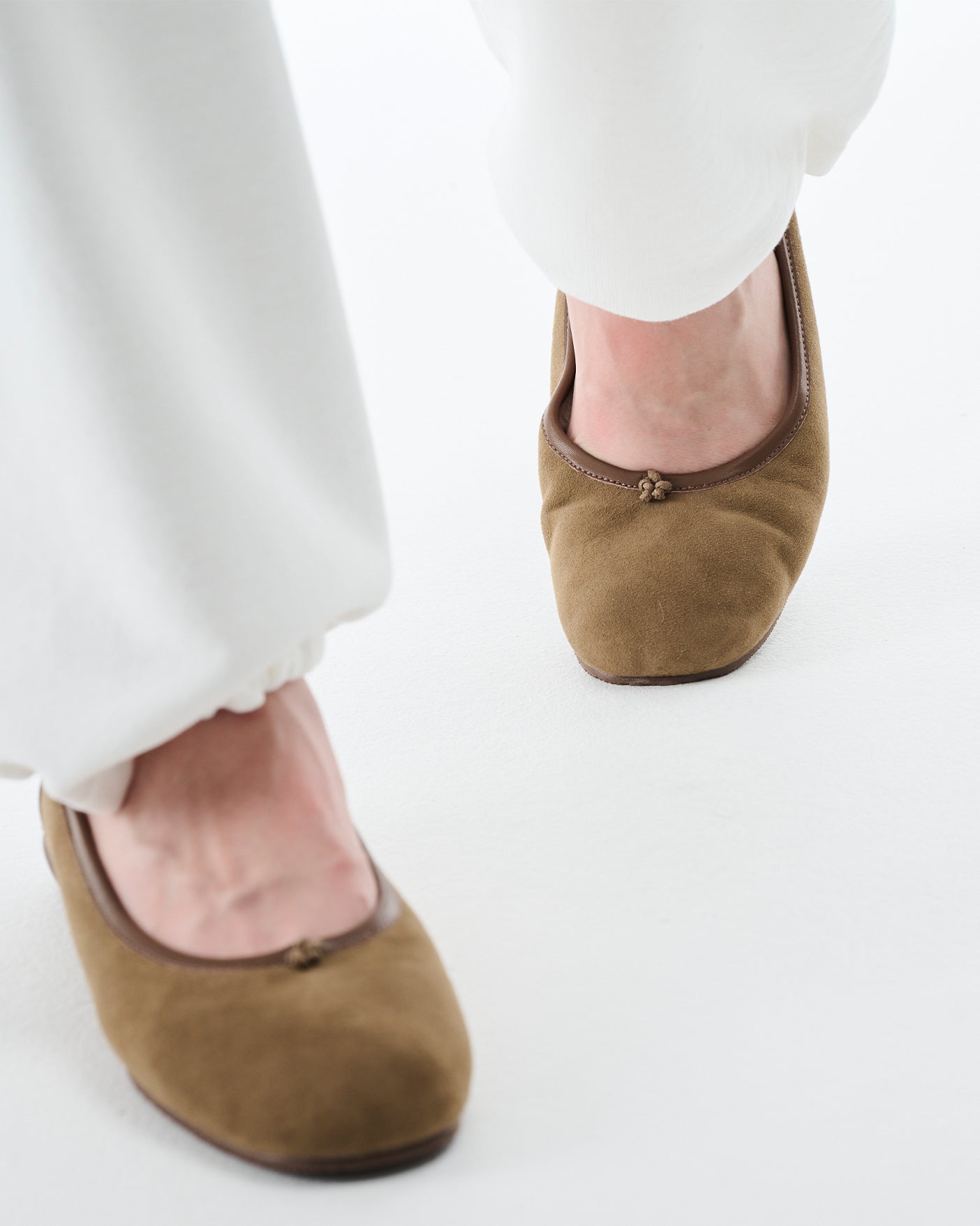 BALLET_SUEDE / CAMEL