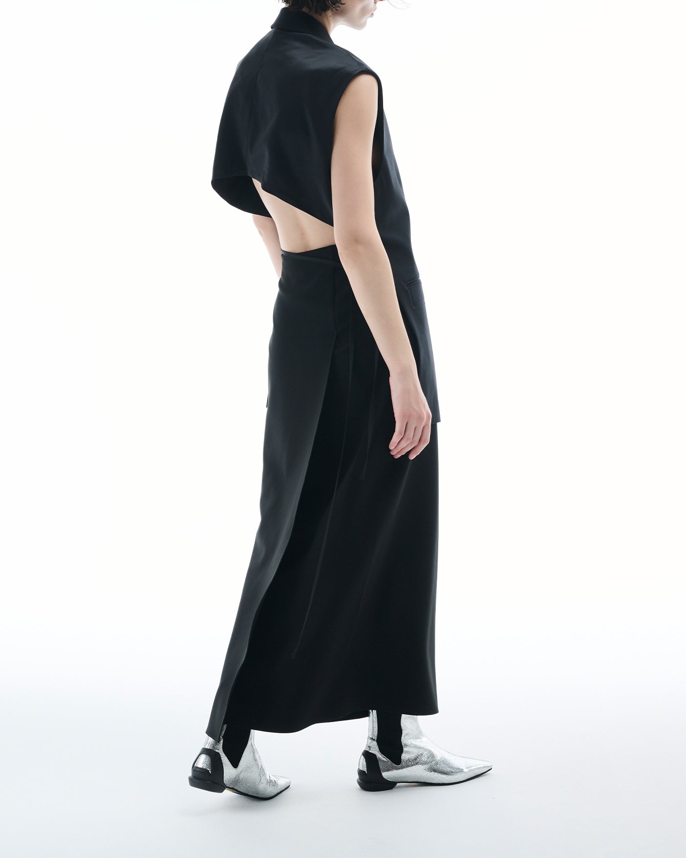 CHISEL TOE ANKLE BOOTS / SILVER
