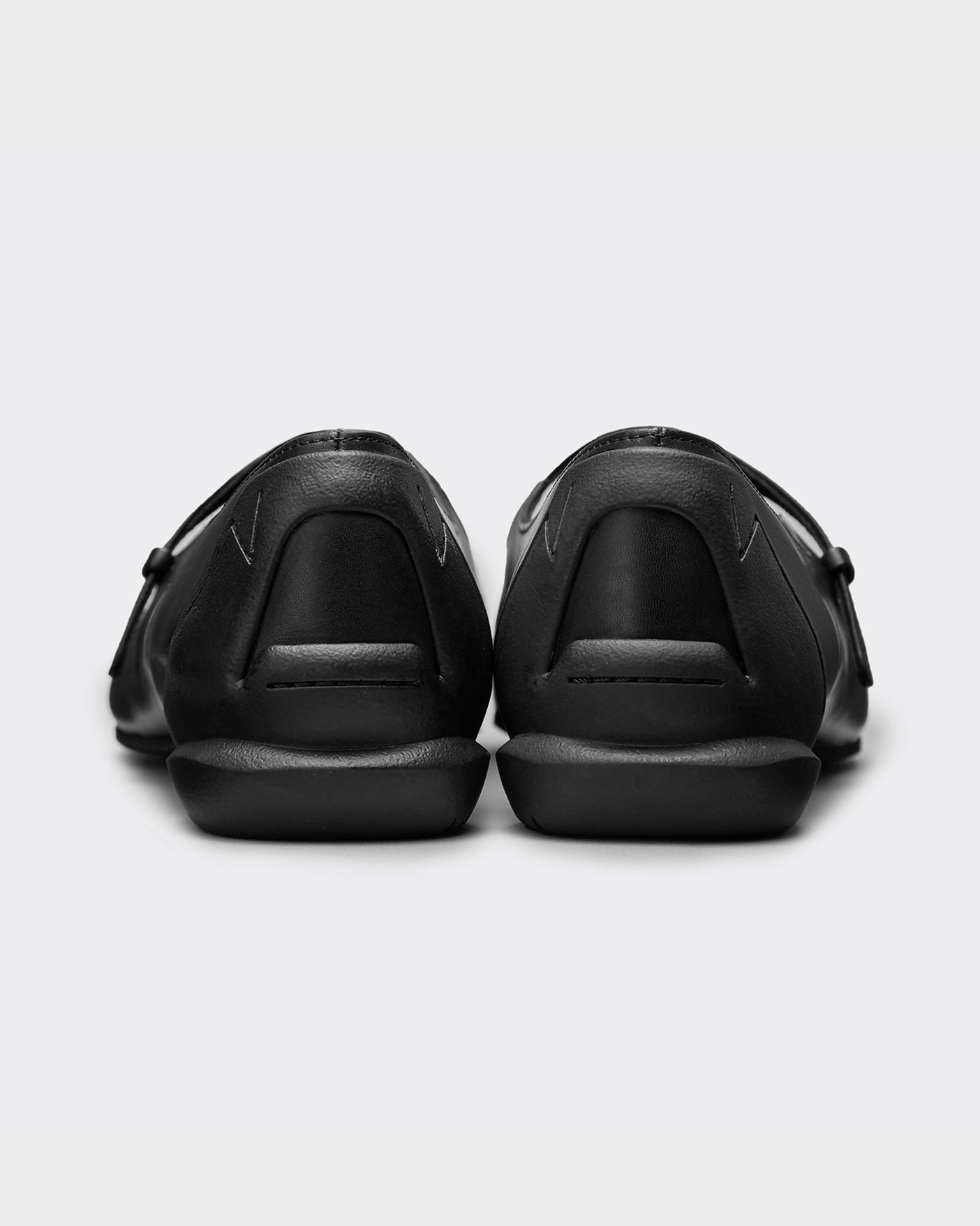 CHISEL TOE MARY JANE / BLACK