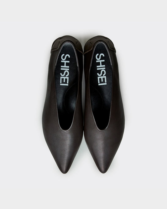 POINTED SLIT PUMPS / EBONY