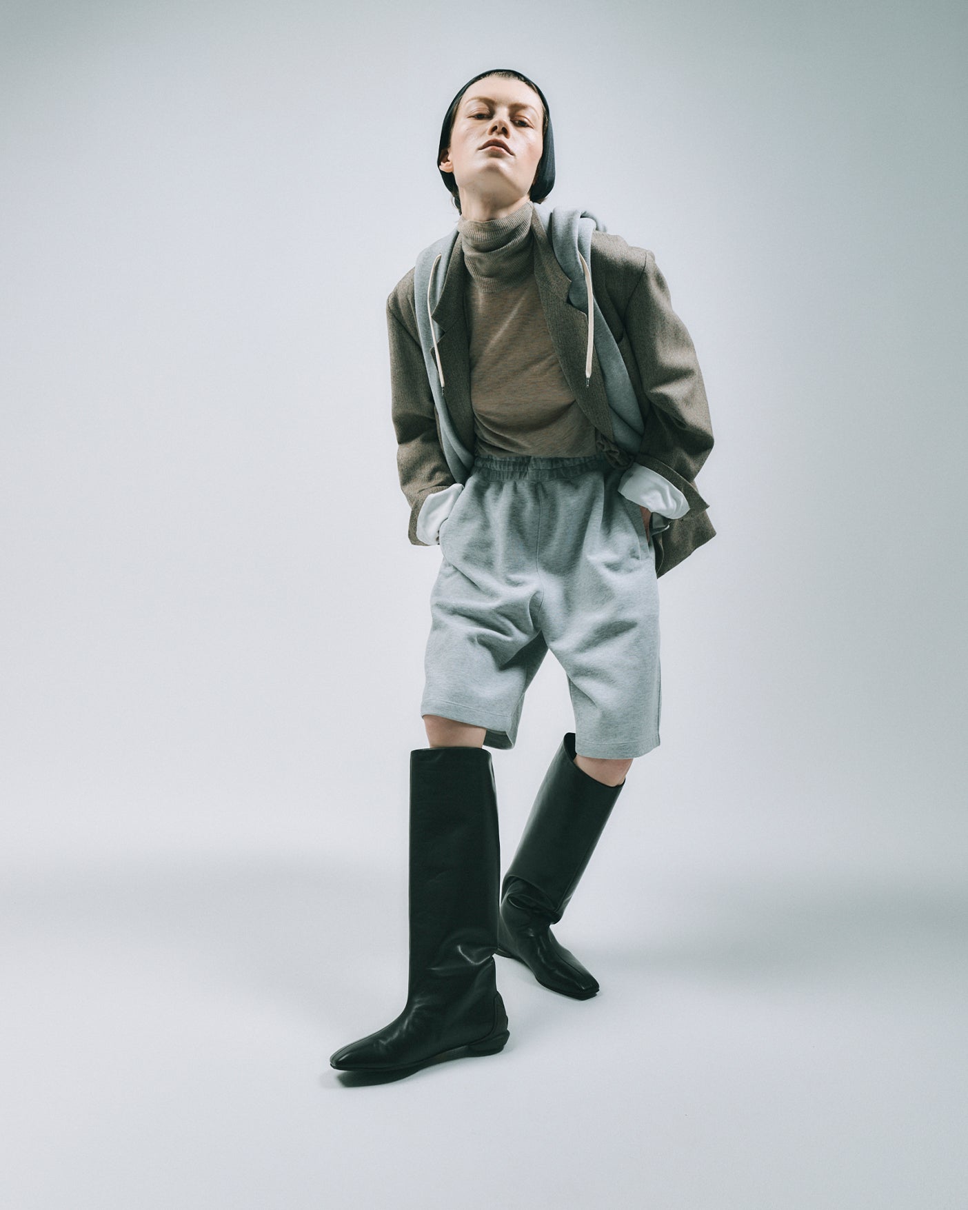 SQUARE BARREL BOOTS / EBONY