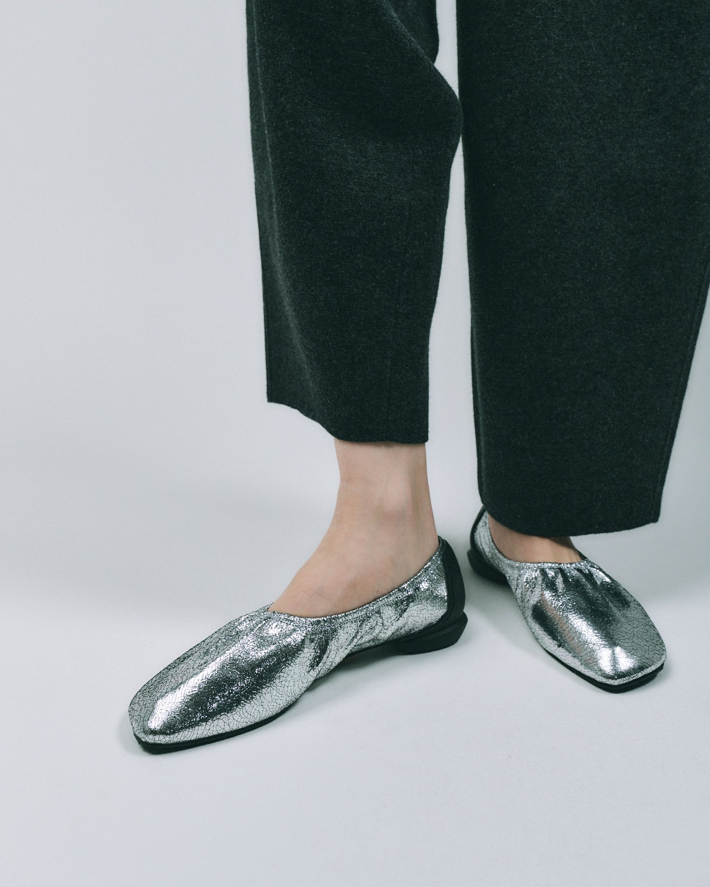 靴 SHISEI MESH ROUND V PUMPS / WHITExBLACK SHISEI MESH ROUND V PUMPS / WHITExBLACK