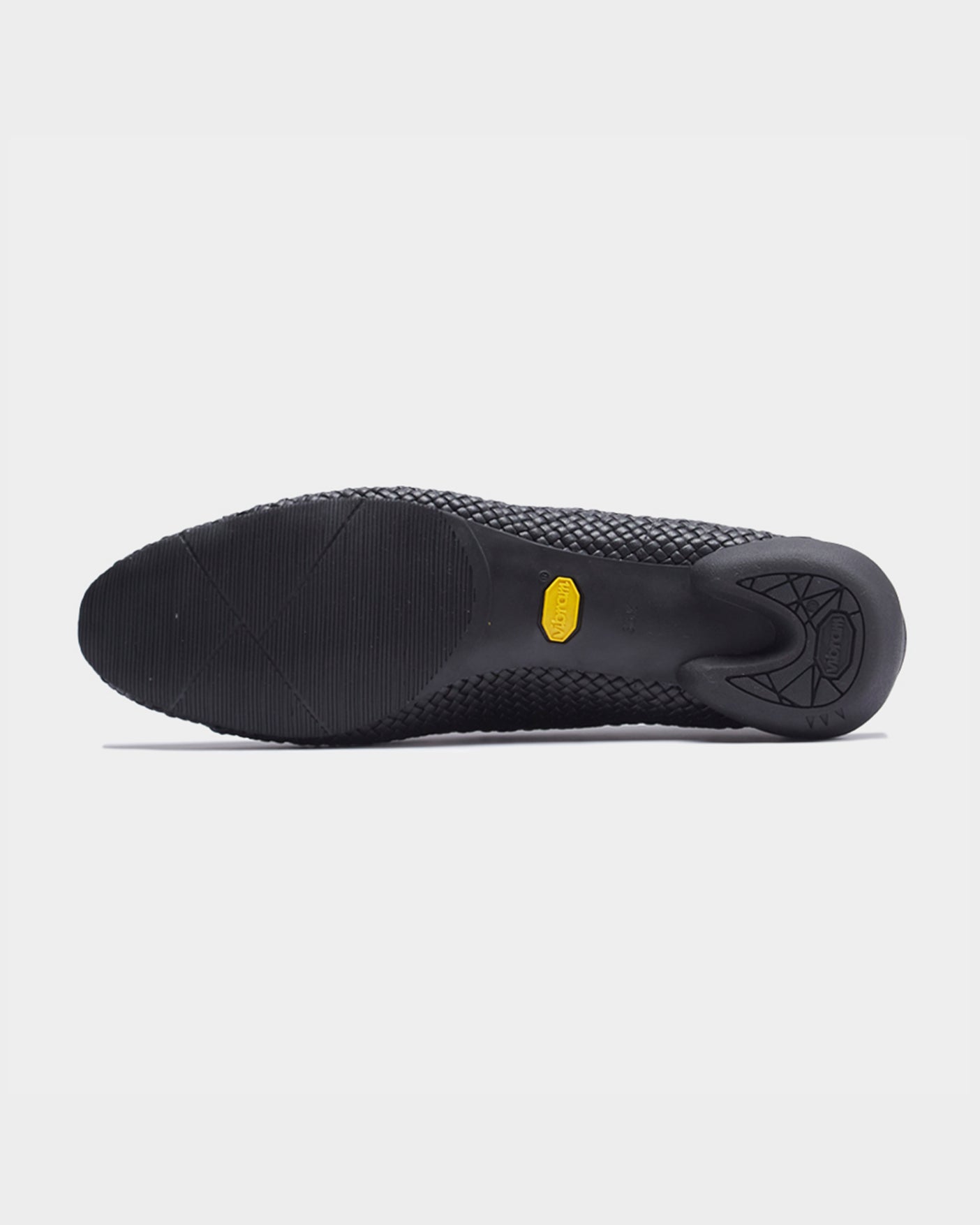 MESH ROUND V PUMPS / BLACK – SHISEI