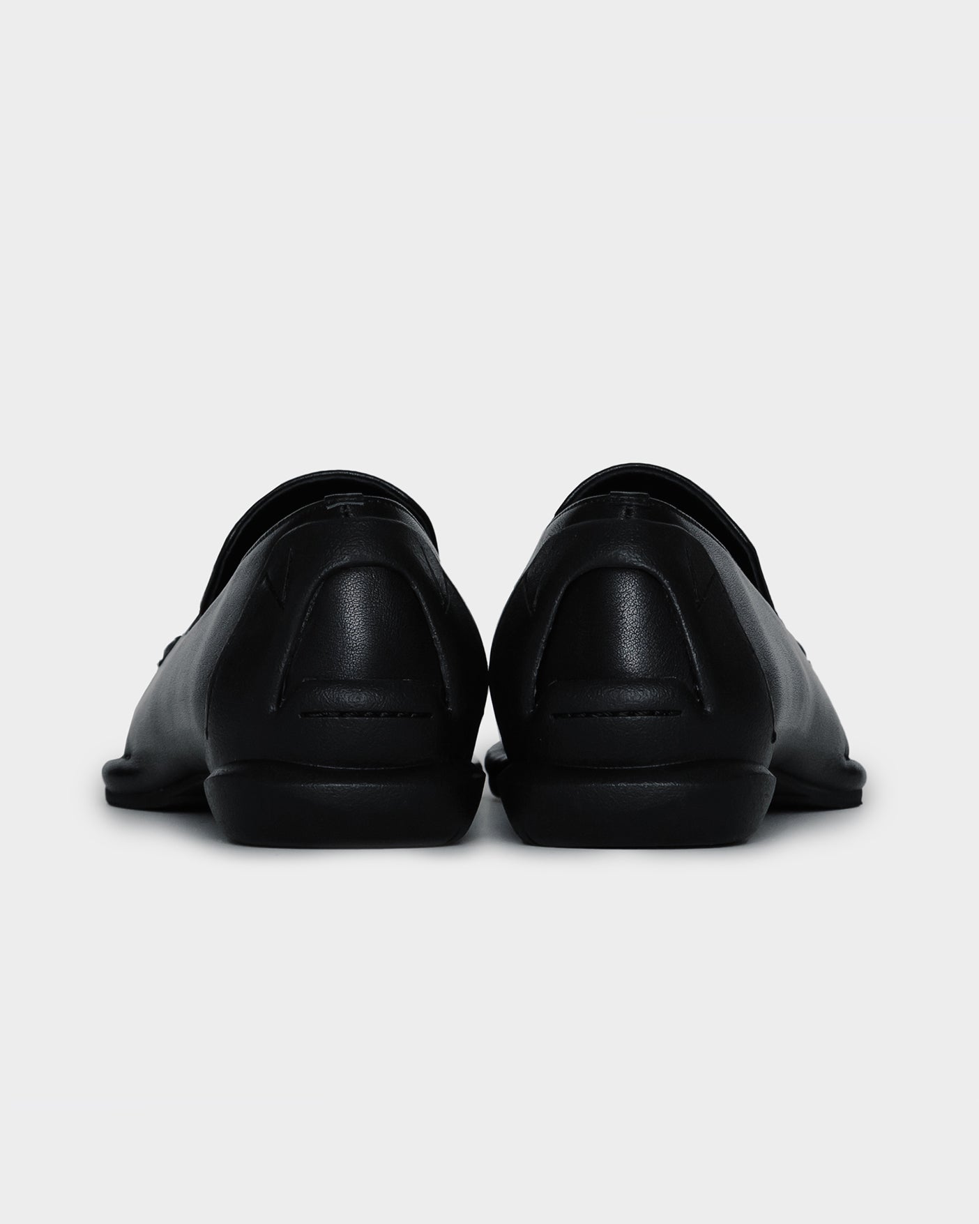 SQUARE LOAFERS / BLACK