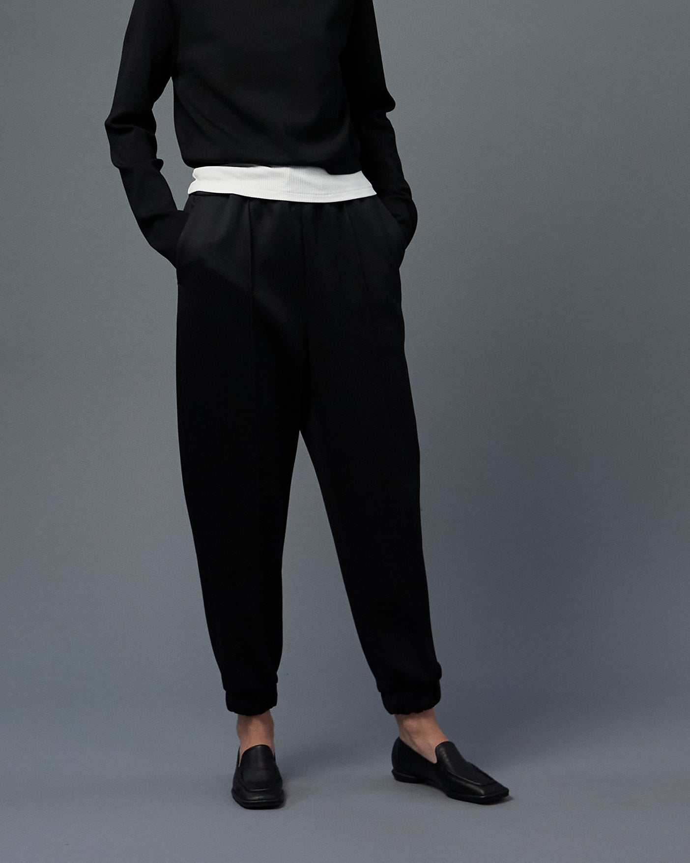 SQUARE LOAFERS / BLACK
