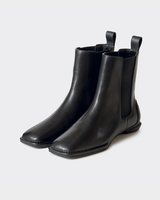 SQUARE SIDE GORE BOOTS / BLACK