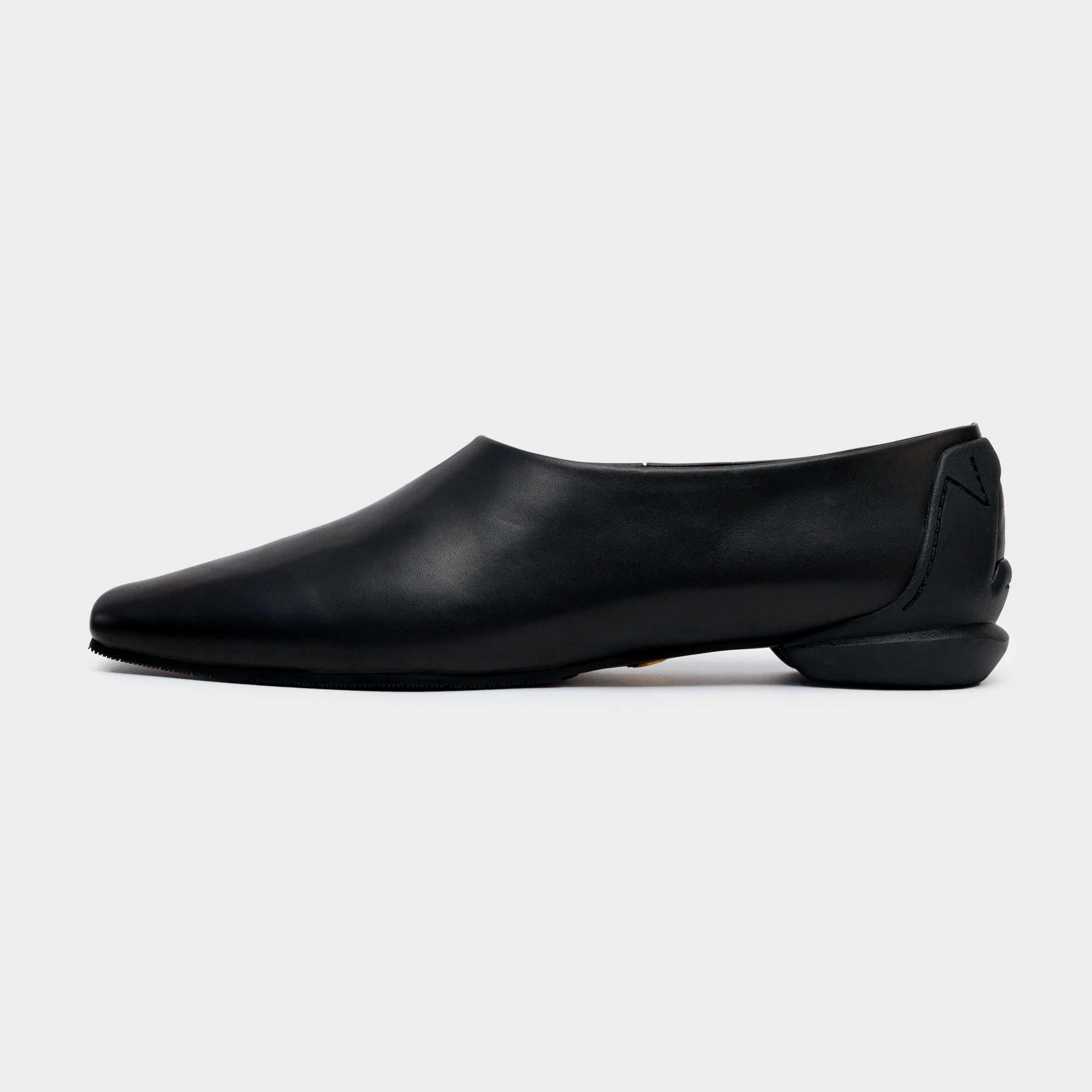 MM TIGHT SQUARE SLIPON / BLACK