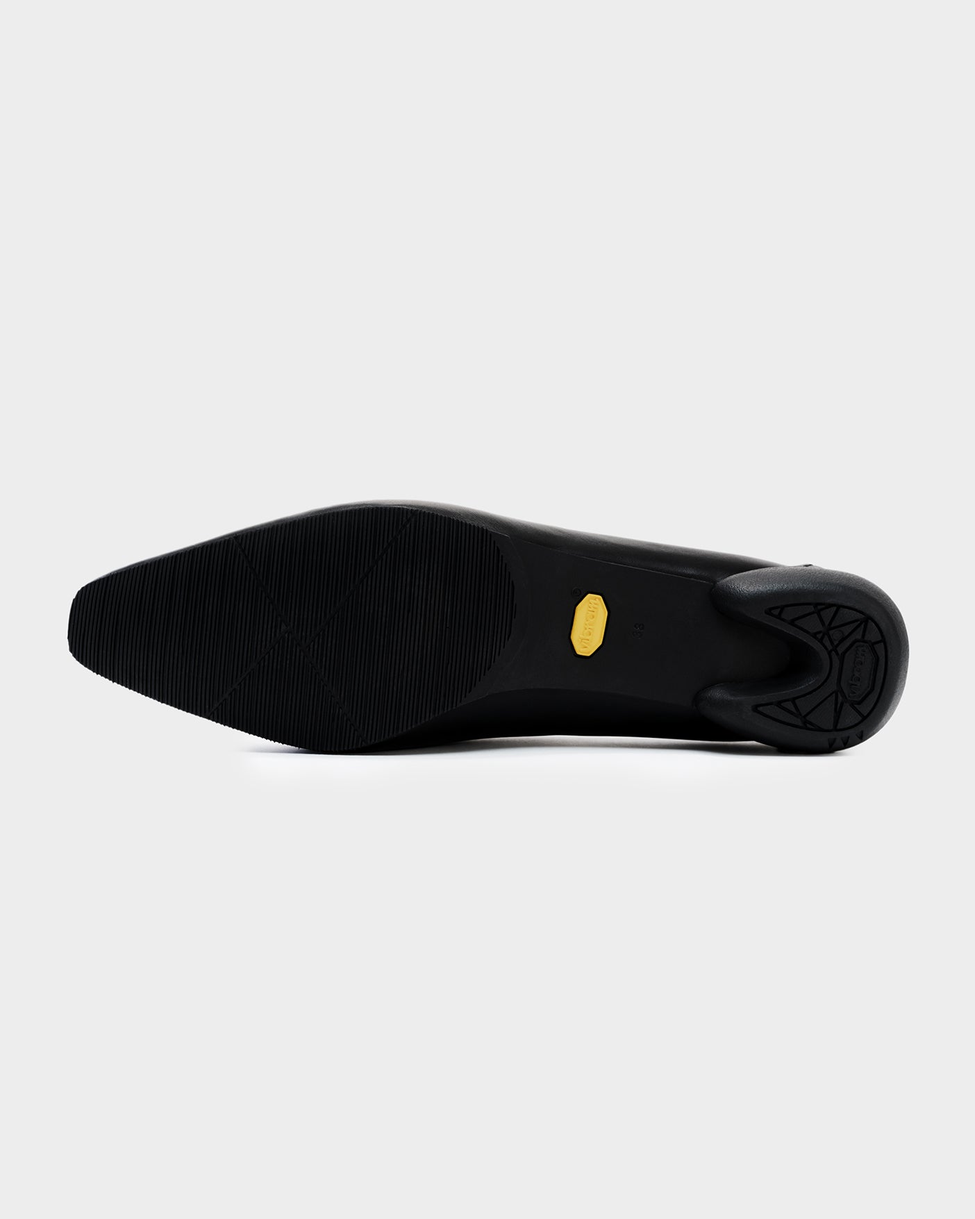 MM CHISEL TOE SLIPON / BLACK