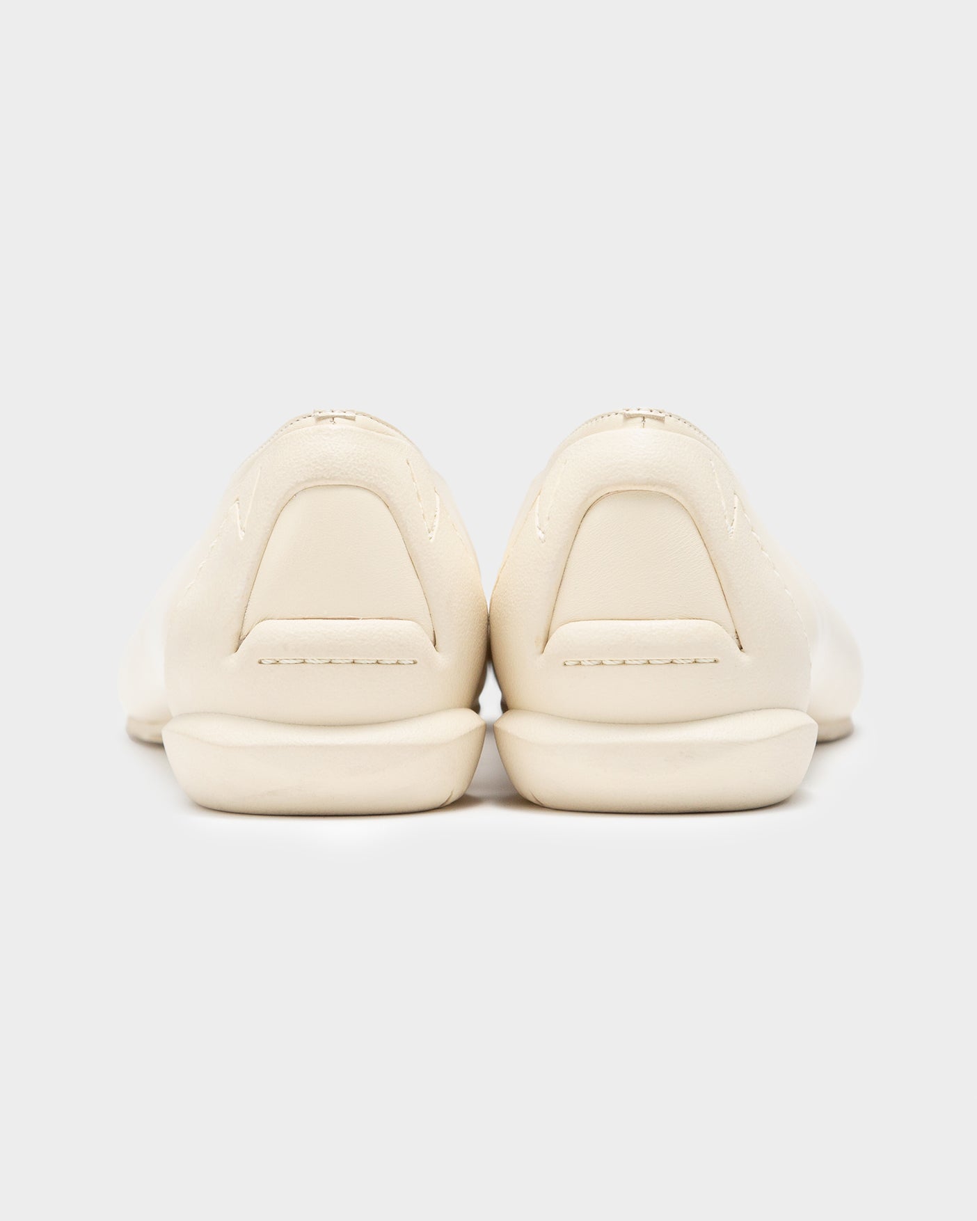 試着のみSHISEI MM POINTED U PUMPS / 22.5 試着のみSHISEI MM POINTED U PUMPS / 23センチ