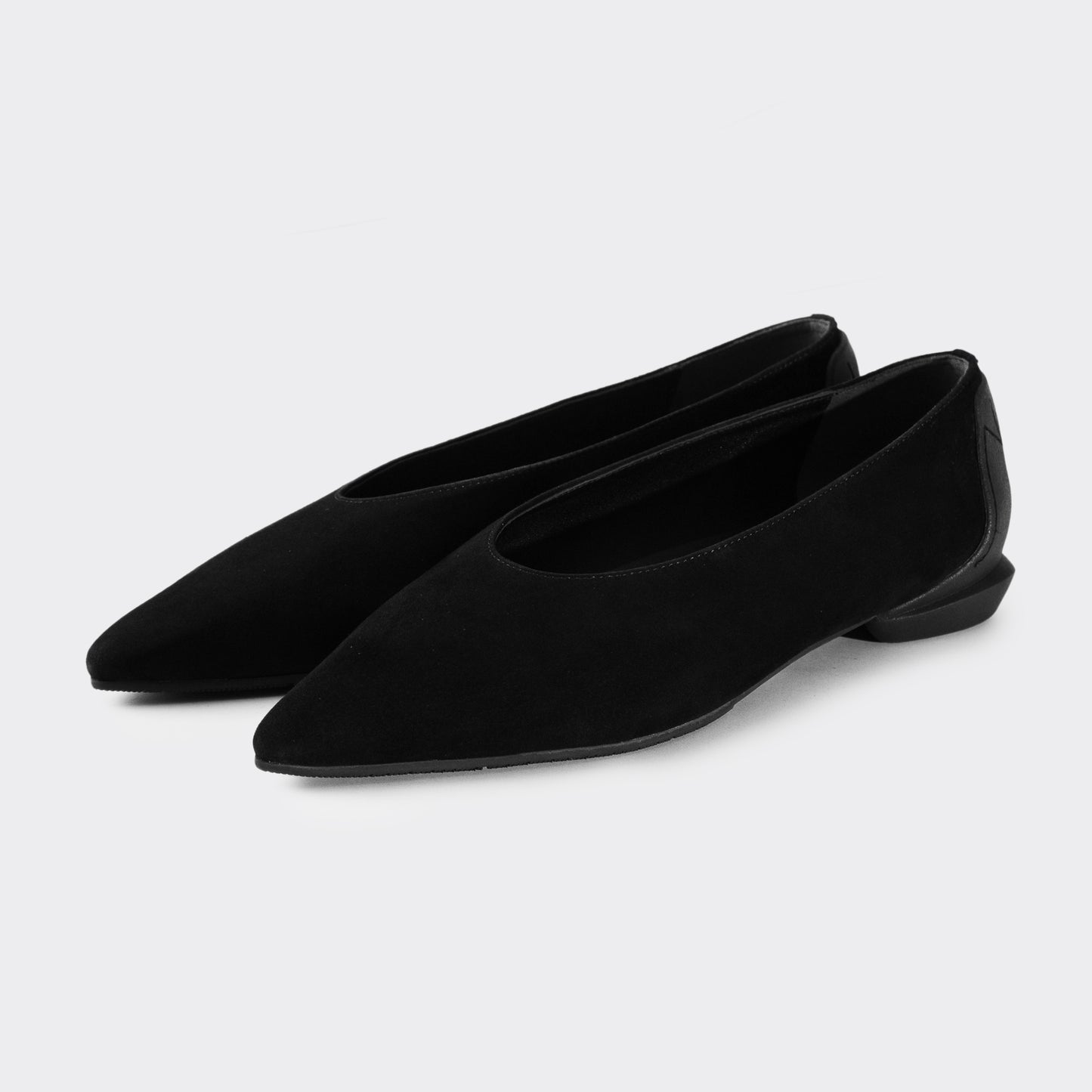 MM POINTED SUEDE U PUMPS / BLACK