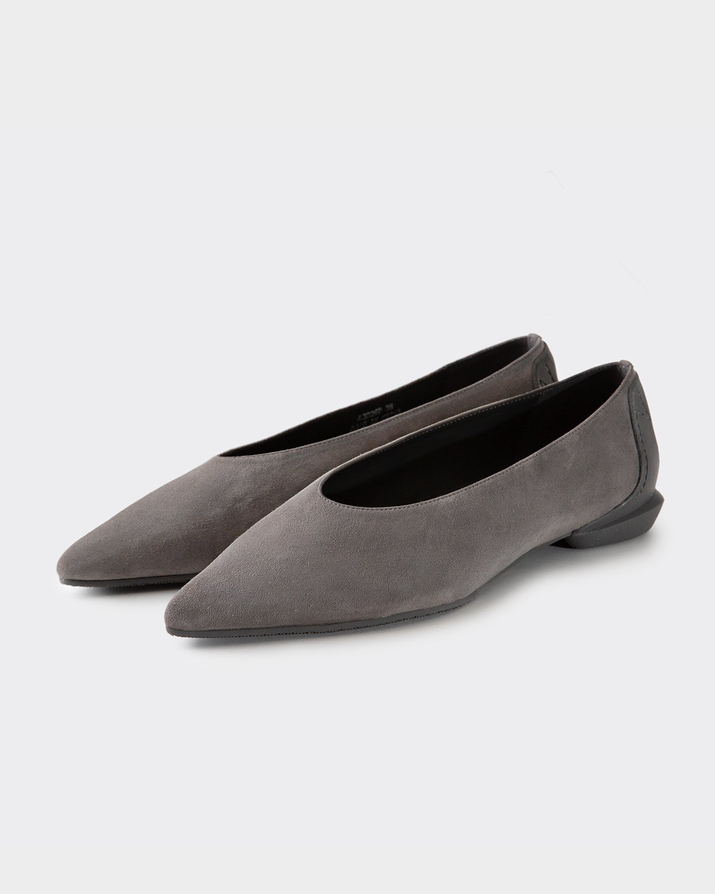 MM POINTED SUEDE U PUMPS / GRAY