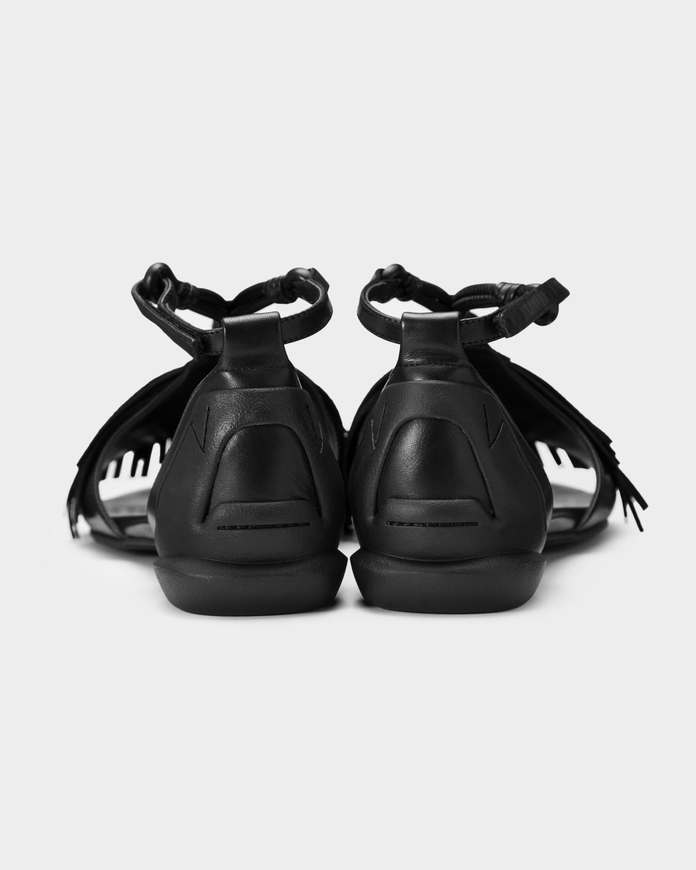 FRINGE SANDALS / SILVER – SHISEI