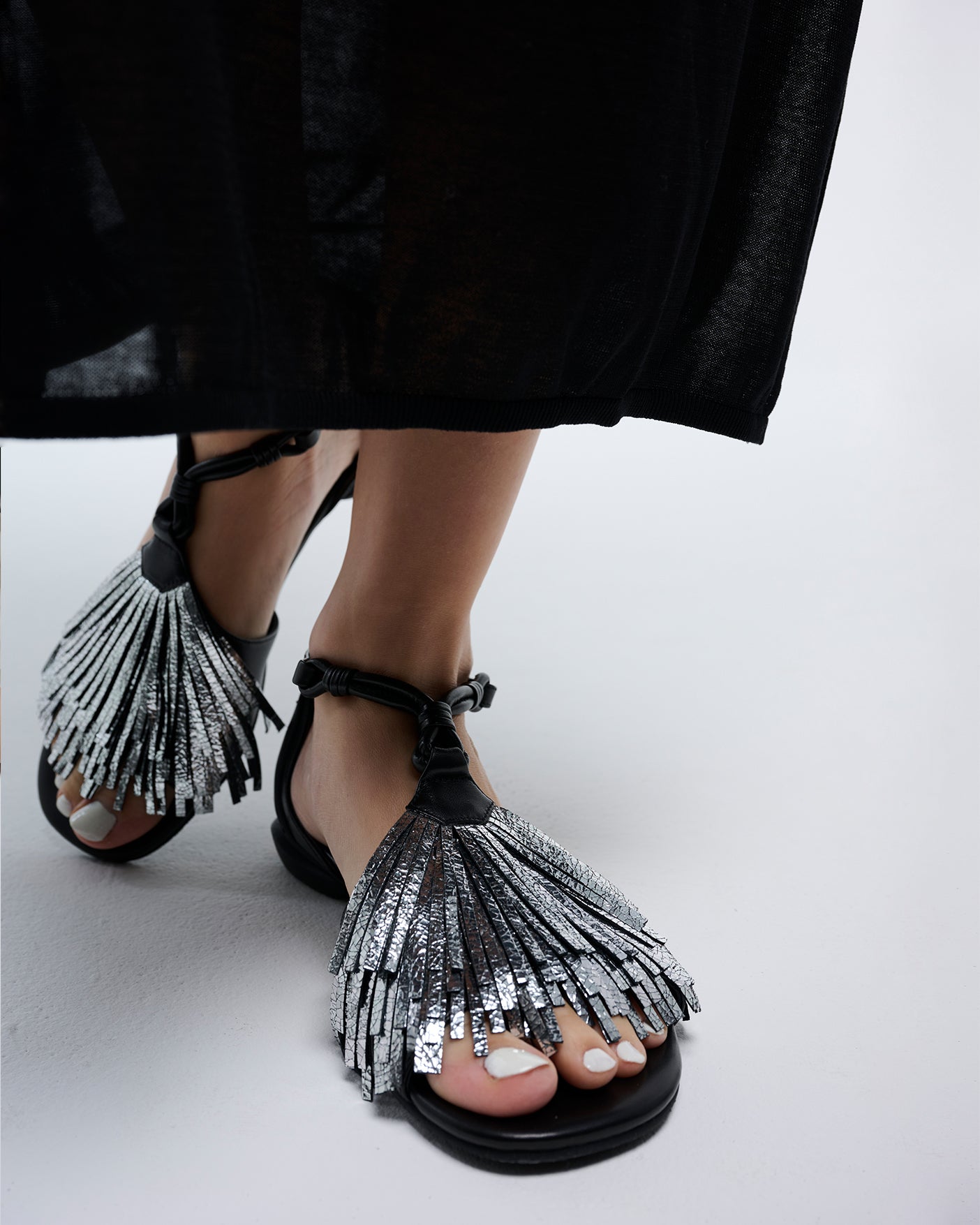 FRINGE SANDALS / SILVER – SHISEI FRINGE SANDALS / SILVER – SHISEI