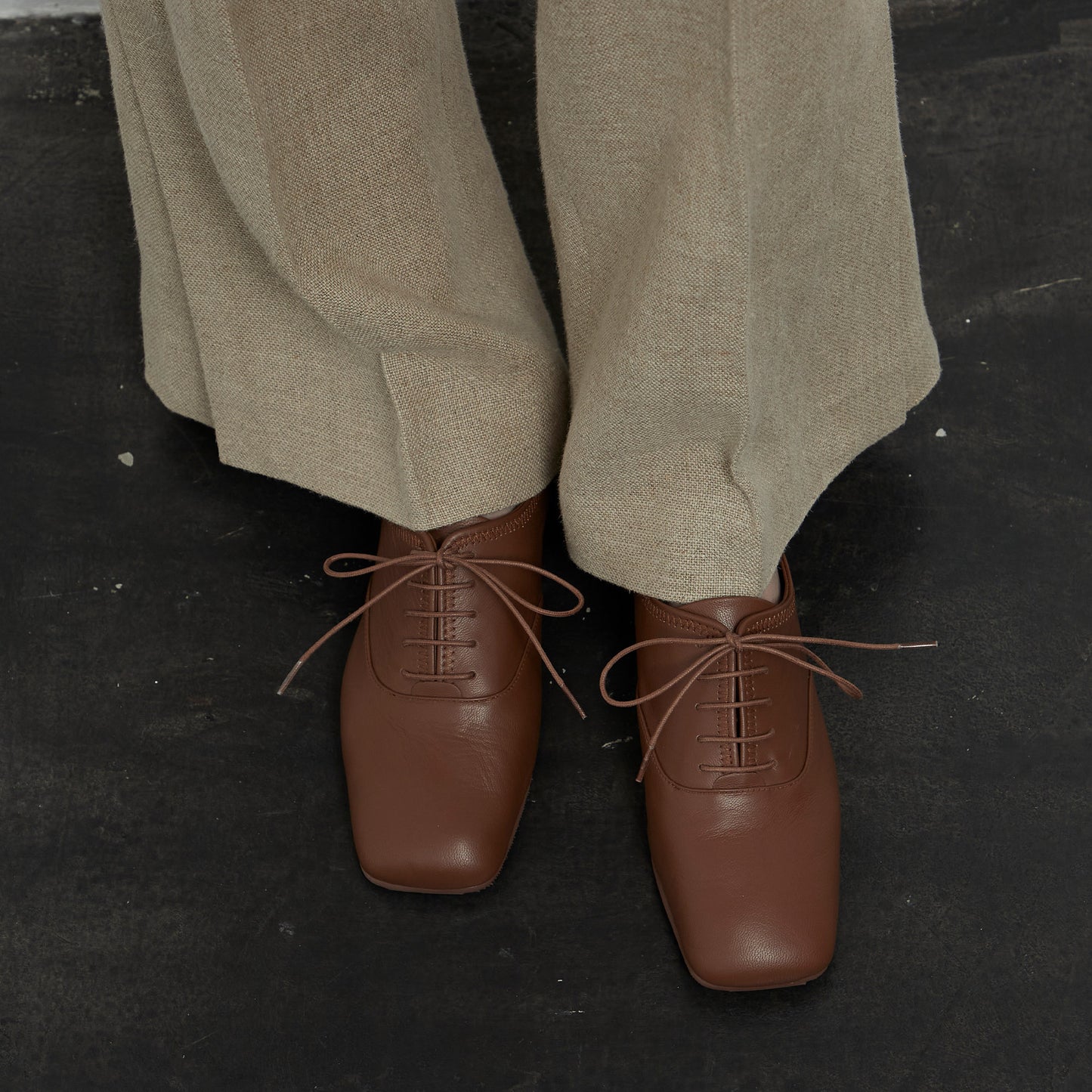 SQUARE LACE UP SHOES / BROWN