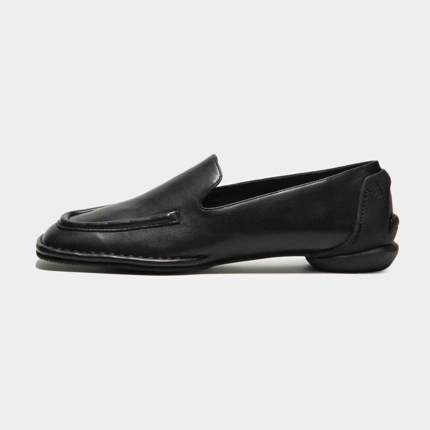 SQUARE LOAFERS / BLACK