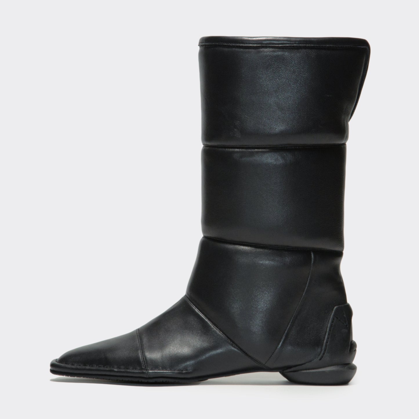 CHISEL PADDED BOOTS / BLACK
